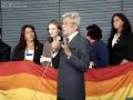 Clodovil desagrada lobby gay e é vaiado Clodovil desagrada lobby gay e é vaiado