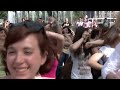 sì sì sì con Gusttavo Lima il sole diventa più luminoso, con il dance flash mob "Balada" è già estate! Forza,... http://t.co/XmY1scL5
