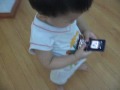 Jerry nghe dien thoai cua ba
