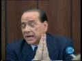 Berlusconi la spara grossa e ridono tutti i giornalisti