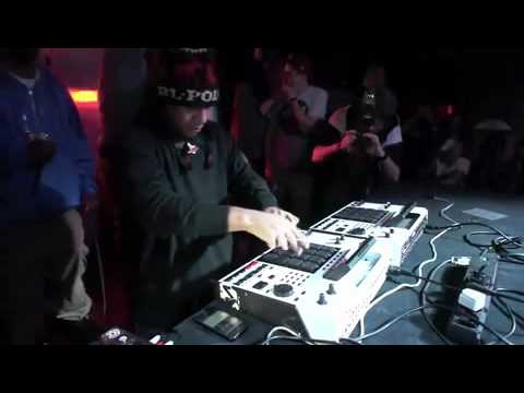 DJ Level 90 Live Dubstep Performance