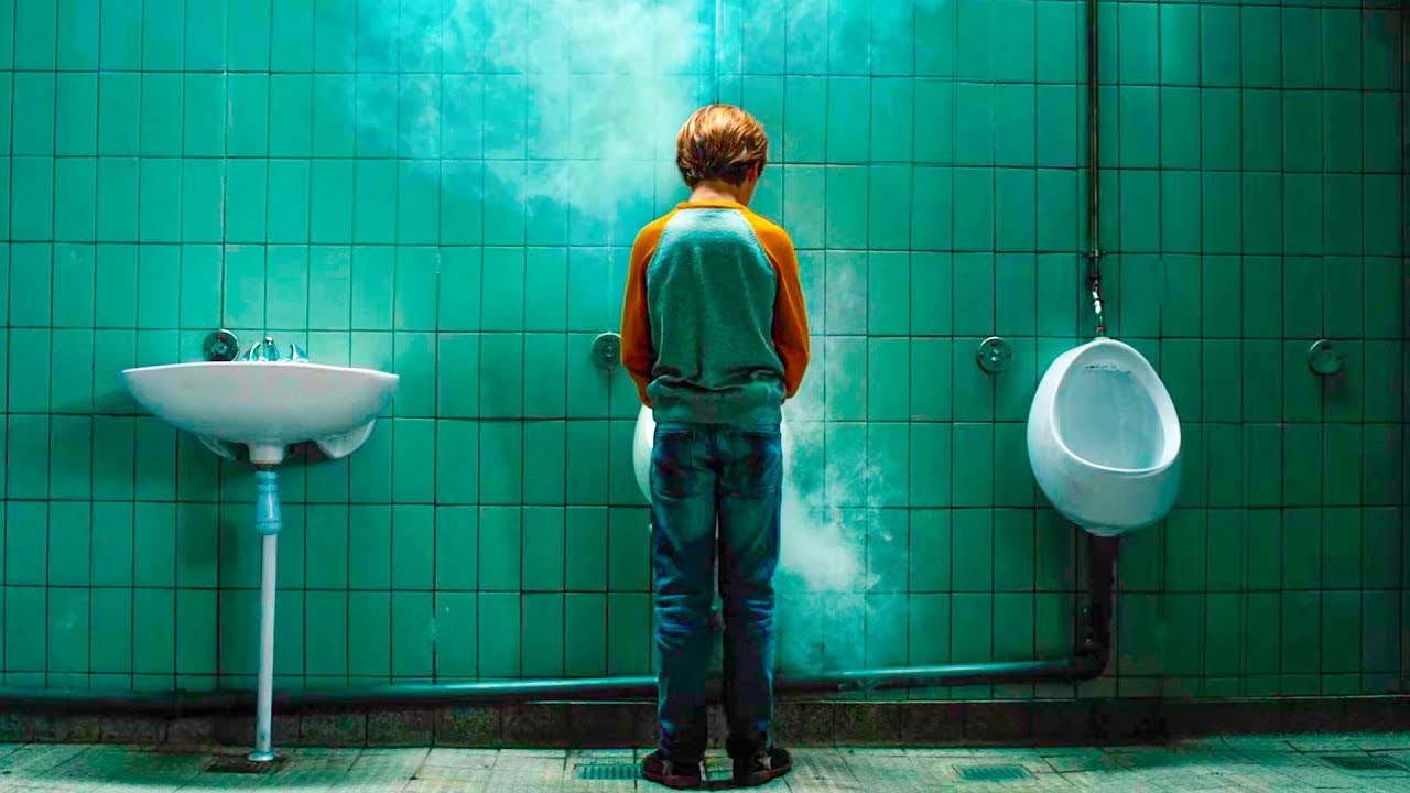 The Boy Suddenly Starts Peeing ACID After Being Bitten by Insect | Movie Review/Plot In Hindi & Urdu