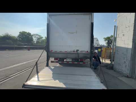 2020 HINO 195 Box Truck | Platinum Group (3)