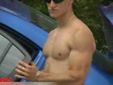 CZECH YOUNG MUSCLE MODEL