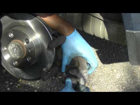 how to bleed golf mk4 brakes