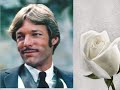 Richard Chamberlain - blue guiter Richard Chamberlain - blue guiter