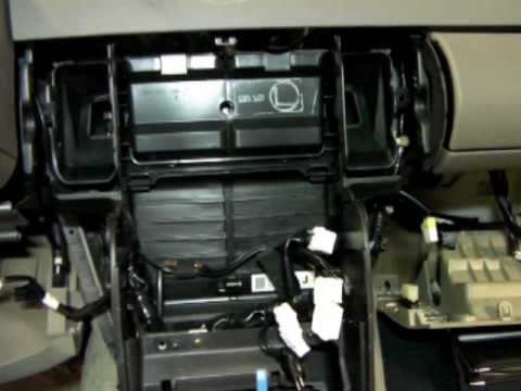 Overbeek Electronics and Music – Infiniti G35 – Alpine DVD/NAV Install