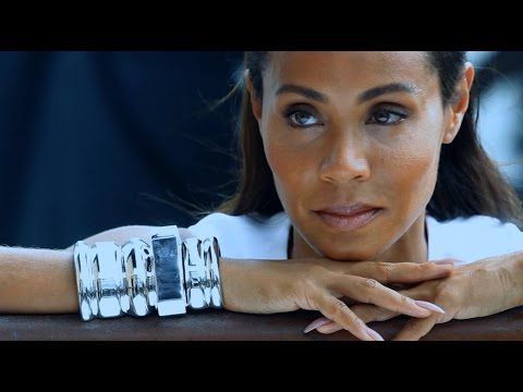 Power Woman: Jada Pinkett Smith on female solidarity and her A-list family life | NET-A-PORTER.COM
