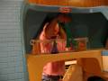 videos de Xia Playing with Toy House 1