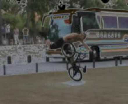 BMX BIKES TRICKS STUNTS CRASHES