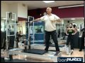 Conoce las técnicas del pilates, reformers y aparatos de gimnasio con nuestros ejercicios, todos ellos presentados por Gideon Avrahami.