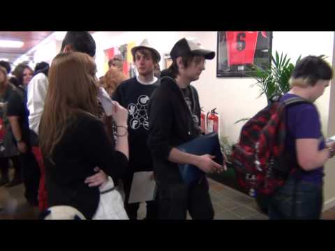 amecon - Okay...so the barcode system didn't really seem to work for Amecon this year. HOWEVER! They managed to bash through the registrations queue pretty quickly. T...
