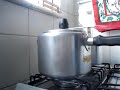 o mundo gira e o pino da panela tb
