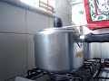 o mundo gira e o pino da panela tb
