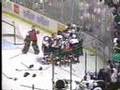 videos de Lindros vs Ulanov (brawl) 95-96 playoffs