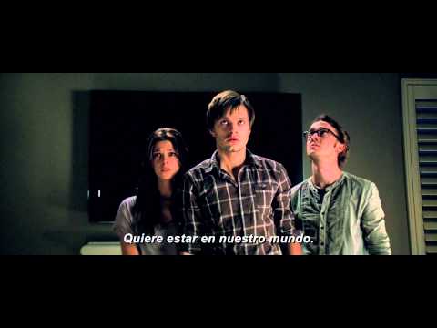 Aparición - Cuando escalofriantes sucesos comienzan a acontecer en su hogar, la joven pareja Kelly (Ashley Greene) y Ben (Sebastian Stan) descubren que están siendo pers...