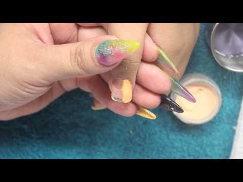 Principiantes en Uñas de Acrilico