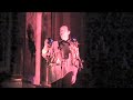 playing the organ of the ornithorhynchus.
serge de laubier (puce muse) accompagn� de l'orchestre national de joysticks film� au m�ta-instrument � l'�glise saint merri (paris 4�me) pendant la nuit blanche du 6 octobre 2007. 3�me partie du set, juste avant le grand final.