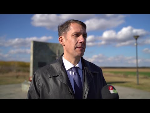 Az 1944/45-ben kivégzett ártatlan magyar áldozatok emléke előtt tisztelegtek Csúrogon-cover