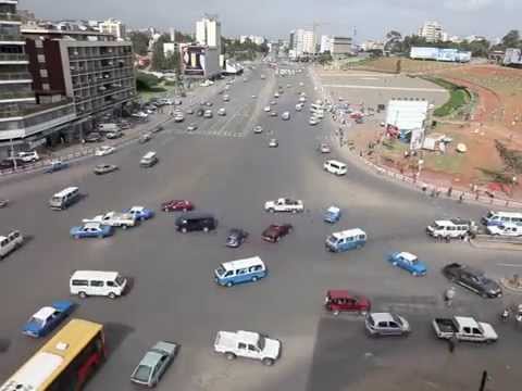 Loucura no Meskel Square, em Addis Abeba, na Etiópia