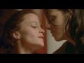 Anna Faris and Angela Bettis kiss