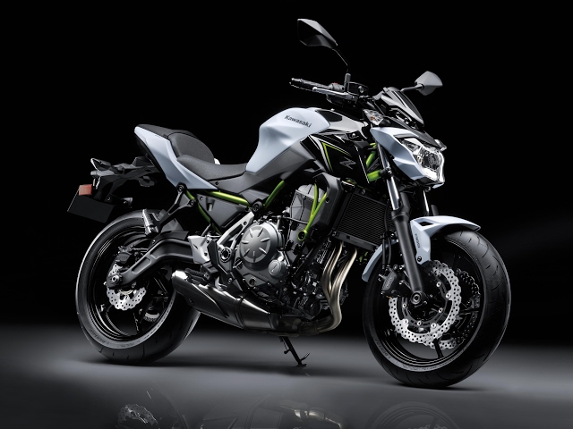 Z900