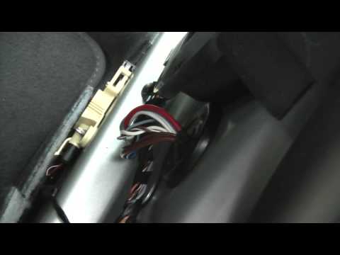 Saturn Astra Powered Subwoofer Install (Infinity Basslink)