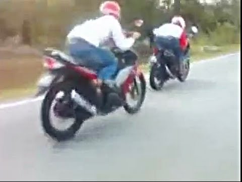 135 LC - Kawasaki RR 150 vs Yamaha 135LC (Highway Race) Kawasaki RR 150 vs Yamaha 135LC (Highway Race) Kawasaki RR 150 vs Yamaha 135LC (Highway Race) Kawasaki RR 150 ...