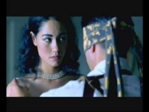Sandrine Holt