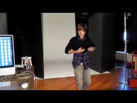 justin bieber dancing photoshoot. Justin Bieber Dances With