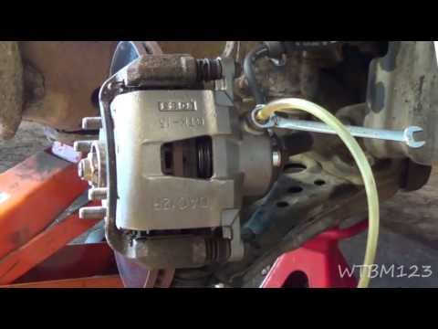 how to unclog brake lines