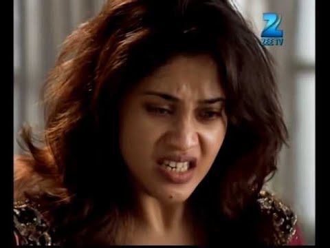 Episode) - Asad walks towards Siddiqui but is suddenly attacked by Tanveer as she stabs him from the back. Tanveer then goes to kill Zoya. She kills both Zoya and Asad ...