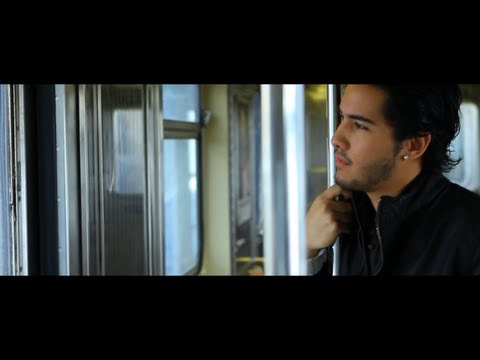 Carlo - Disponible en iTunes************************ https://itunes.apple.com/mx/album/vuela-princesa-single/id585337635