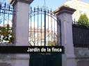 http://www.asturiasverde.com/luanco La Casa Mori y su jardín se encuentran en el mismo centro de Luanco, capital del concejo de Gozón, y se trata como dijo, Covadonga Alvarez Quintana, Doctora en Historia del Arte y profesora de la Universidad de Oviedo, de una 