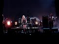 Metric - Post of a girl - Motomix Metric - Post of a girl - Motomix