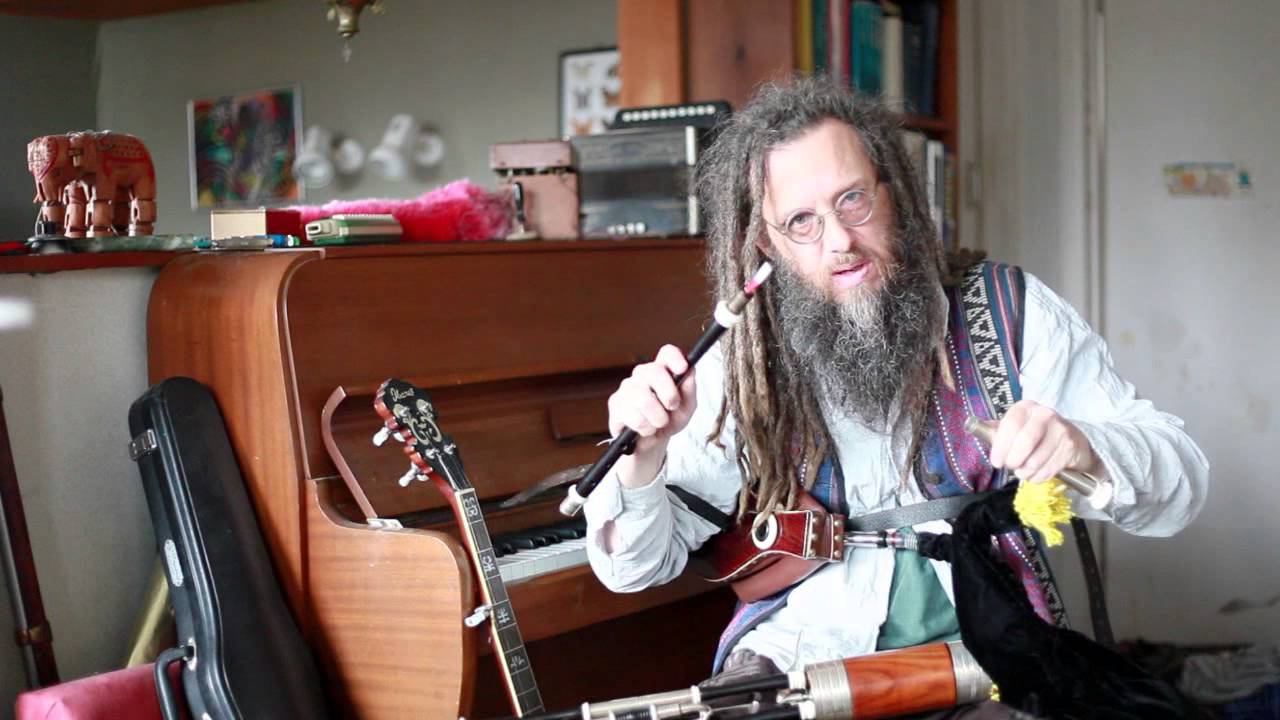 https://www.youtube.com/embed/UL-8UhxjNts