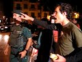Guardia Zibila Zarauzko Arrano tabernatik alde egiten