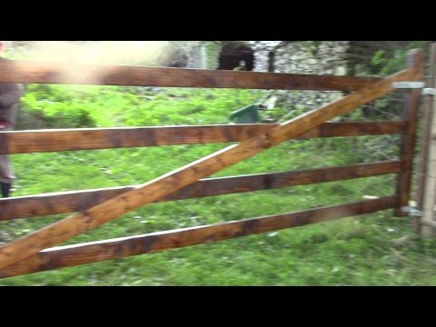 how to fit t hinges to a gate
