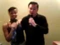Marcio e fabricia cantando no kara�ke