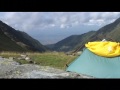 cascade et lac dans les montagnes de roumanie tr�s joli.
nous sommes pass� par cirta un petit village en bas de la montagne pour venir jusqu'ici et nous avons vraiment aim� l'endroit. parcontre nous avons eu tr�s froid durant la nuit car nous avons fait du camping et la temp�rature est descendu en dessous de 0 degr�.

la vue est magnifique !
nous avons eu la chance de manger de bon mici et du fromage 