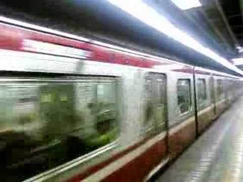 都営浅草線 退場２