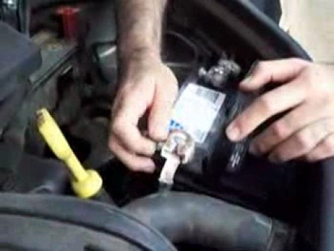 How To: Change a PT Cruiser car battery