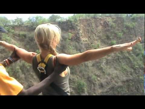Bungee Jumping nas cataratas Victoria