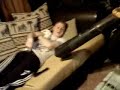 Man und der Laubsauger
