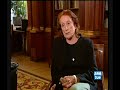 noticia sobre la dimisi�n de rosa reg�s como directora de la biblioteca nacional.