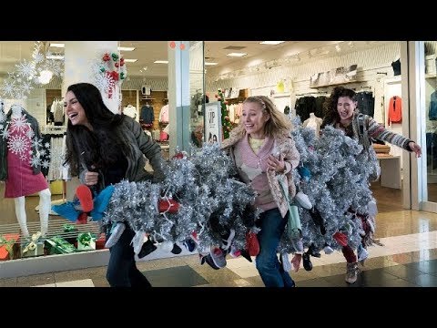 Top Billing meets the cast of A Bad Moms Christmas