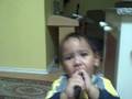 videos de Isaac Playing the flute.