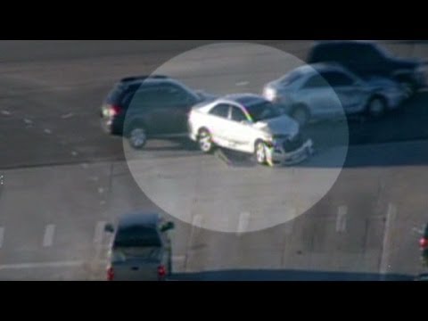 Video captures high-speed police chase