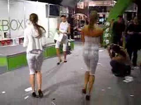 Microsoft Russia nice girls (Igromir 2007)