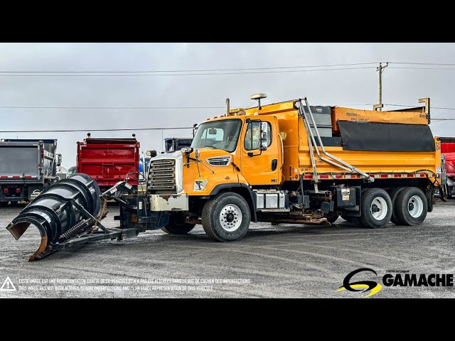 2015 FREIGHTLINER 108SD SNOW PLOW / PLOW TRUCK / SANDER TRUCK in Heavy Trucks in Chilliwack